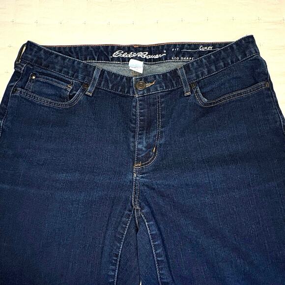 Eddie Bauer Curvy Boot Cut Jeans Women’s S12 | Dark Wash - Picture 3 of 11
